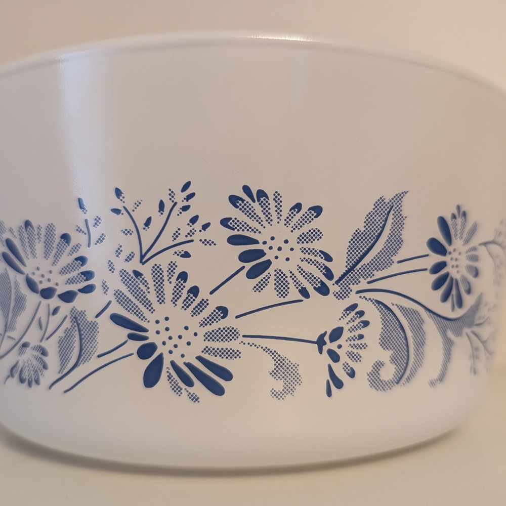 Vintage PYREX Colonial Mist